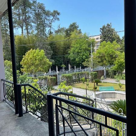 קובולטי Guesthouse On Agmashenebeli 328 מראה חיצוני תמונה