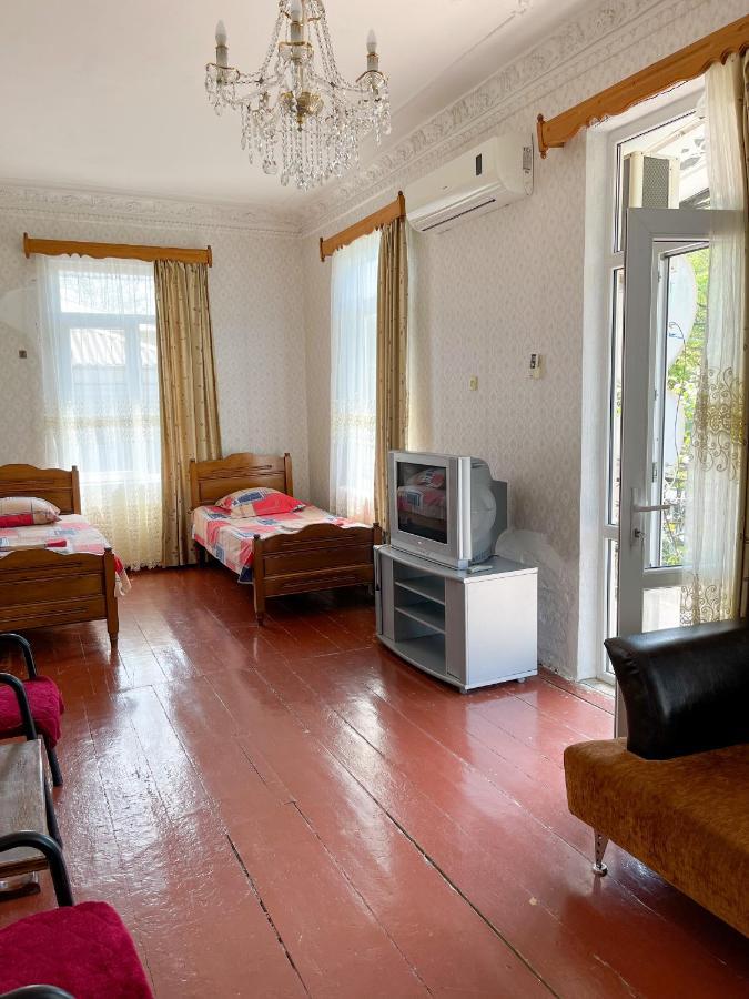 קובולטי Guesthouse On Agmashenebeli 328 מראה חיצוני תמונה