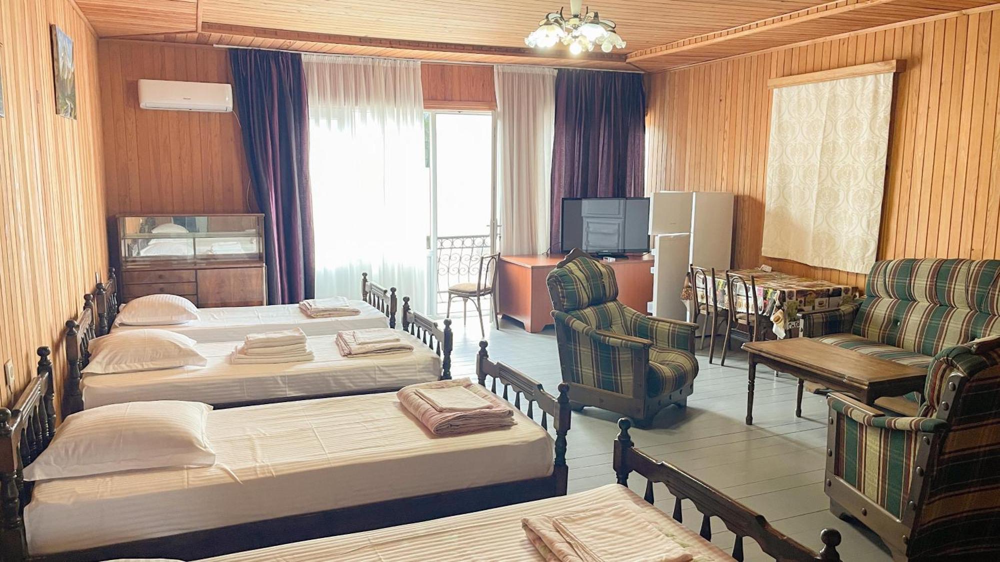 קובולטי Guesthouse On Agmashenebeli 328 מראה חיצוני תמונה