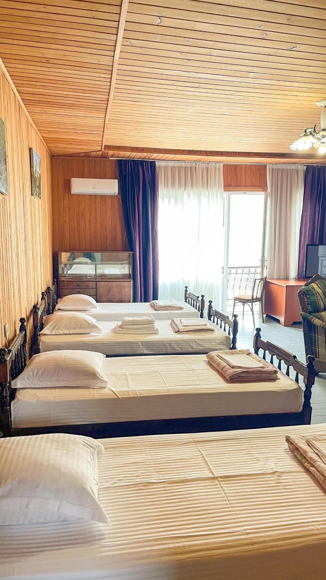 קובולטי Guesthouse On Agmashenebeli 328 מראה חיצוני תמונה